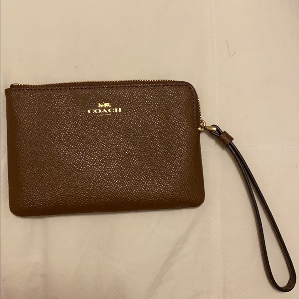 Coach, small wristlet, color: chocolate brown